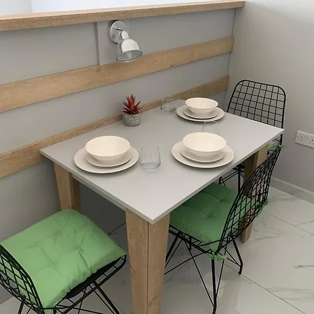 новая студия в Park Apartment