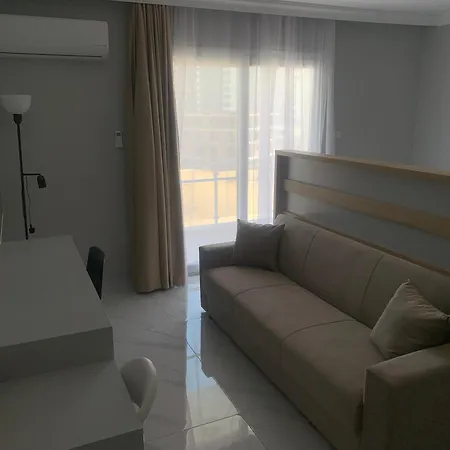 новая студия в Park Apartment Trikomo